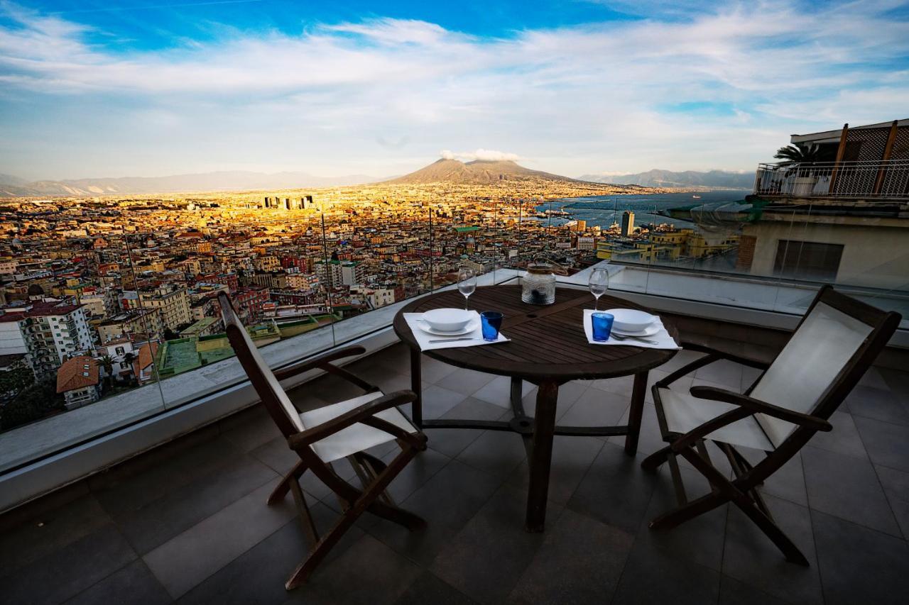 Terrazza Manu - Loft Suspended Over The City-Vomero Napoli Bagian luar foto