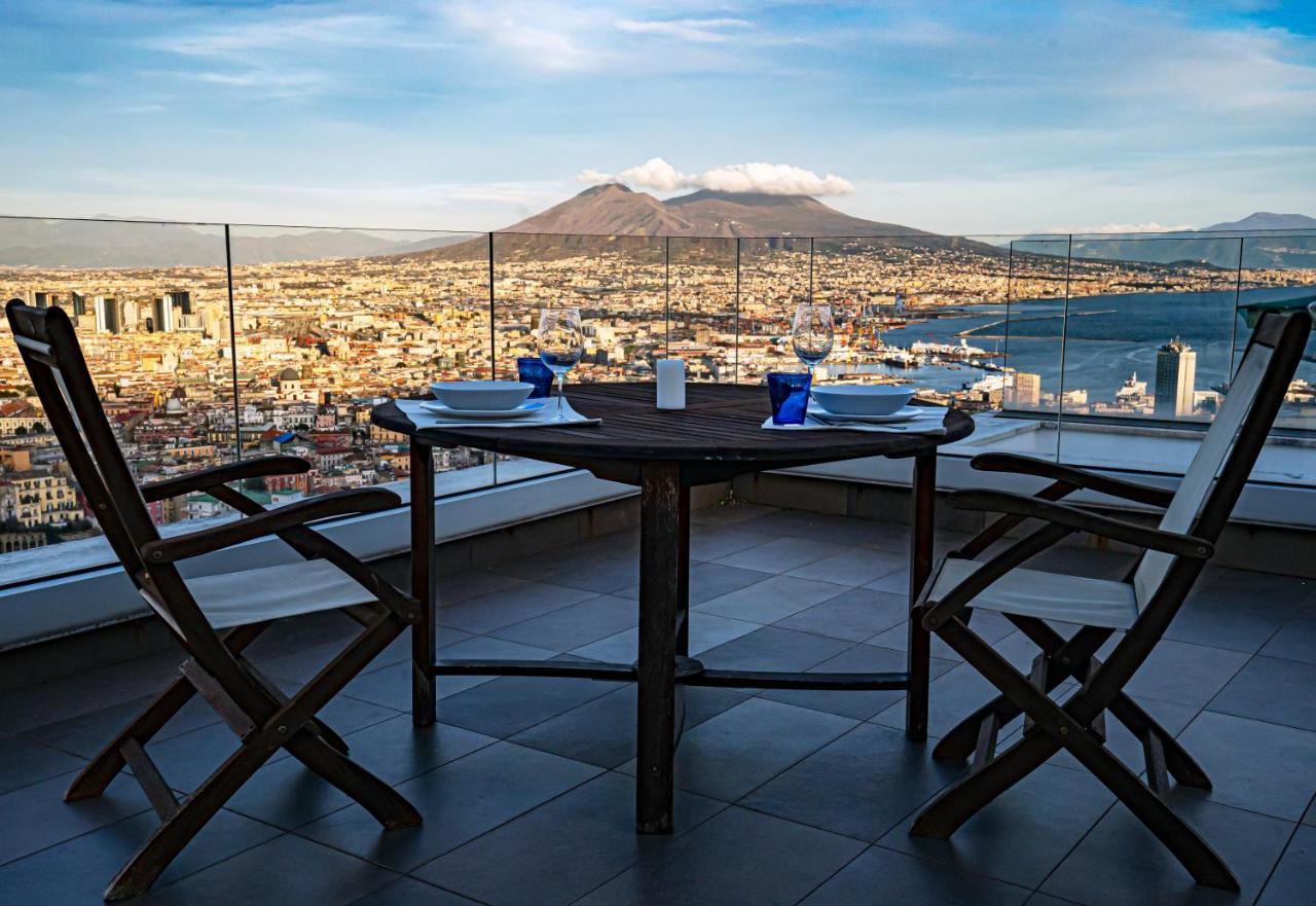 Terrazza Manu - Loft Suspended Over The City-Vomero Napoli Bagian luar foto