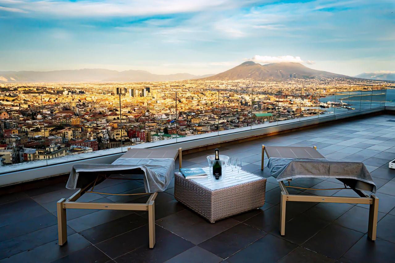 Terrazza Manu - Loft Suspended Over The City-Vomero Napoli Bagian luar foto