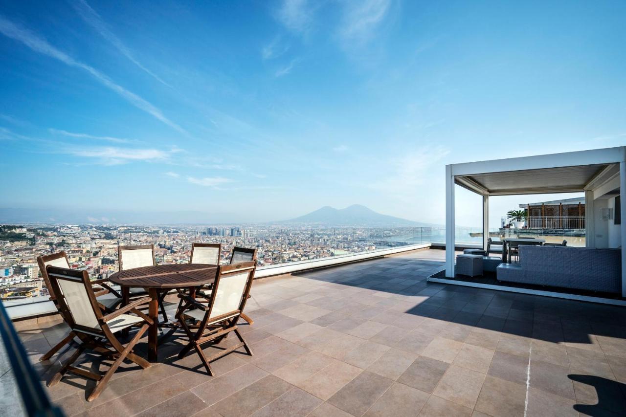 Terrazza Manu - Loft Suspended Over The City-Vomero Napoli Bagian luar foto