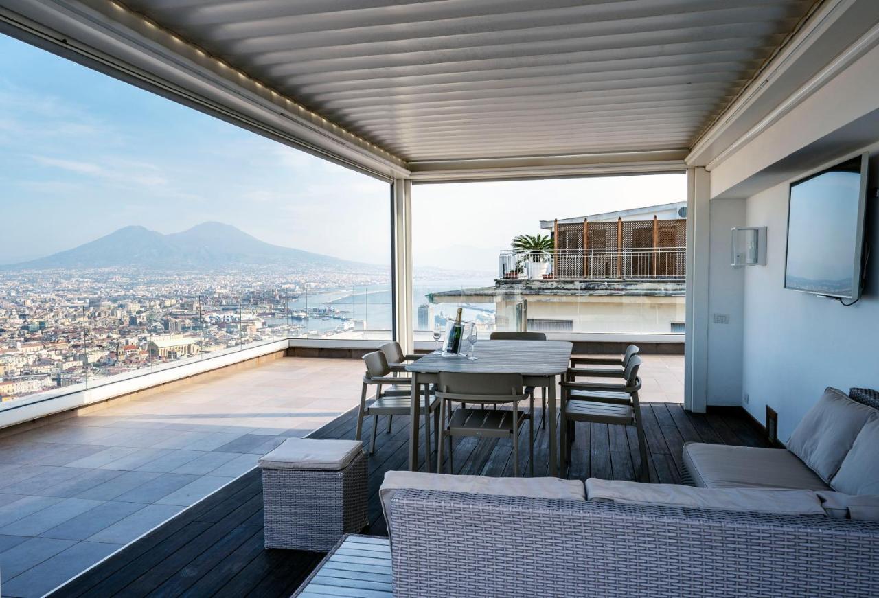 Terrazza Manu - Loft Suspended Over The City-Vomero Napoli Bagian luar foto